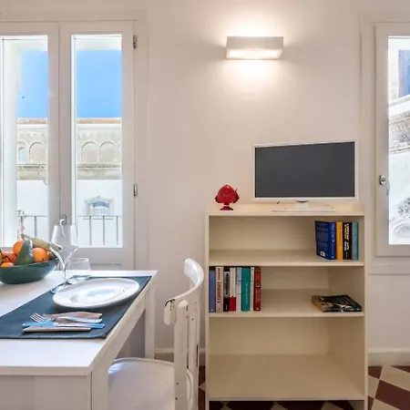 Apartment Dependance Della Cattedrale By Symphonya Nardo